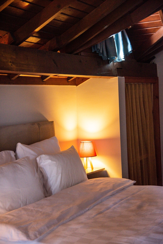 Exclusive Room, 1 King Bed, Jetted Tub, Sea View