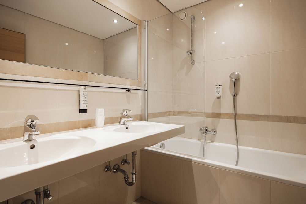 Superior Double Room, Balcony, Mountain View photo 3
