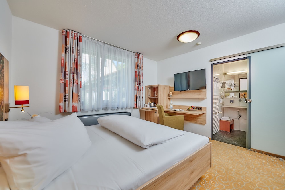 Business Double Room photo 2