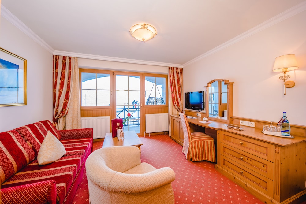 Deluxe Double Room photo 3