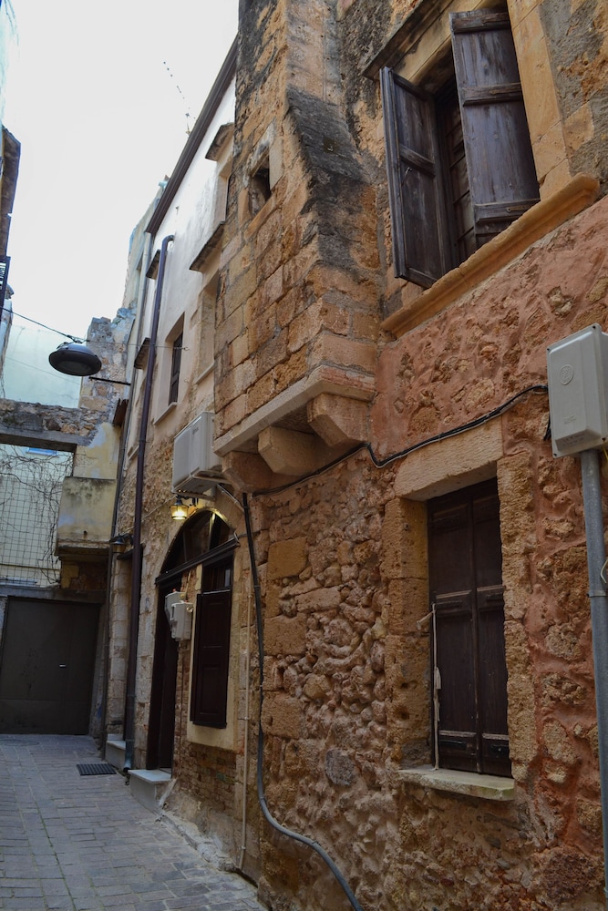 Studio, Ground Floor - Photo 14