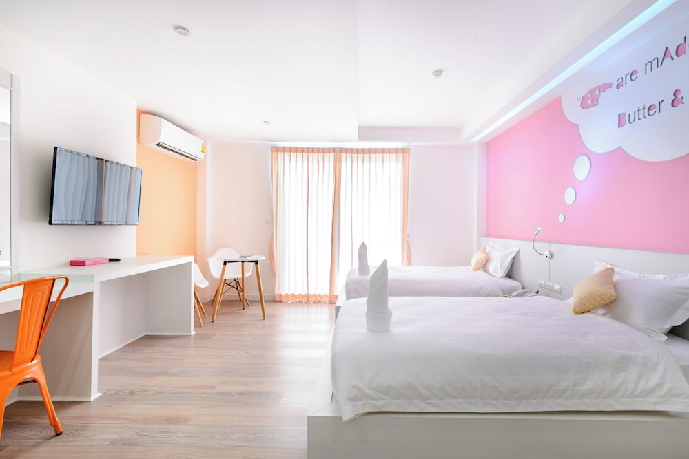 Deluxe Room (Twin Bed) - Photo 3