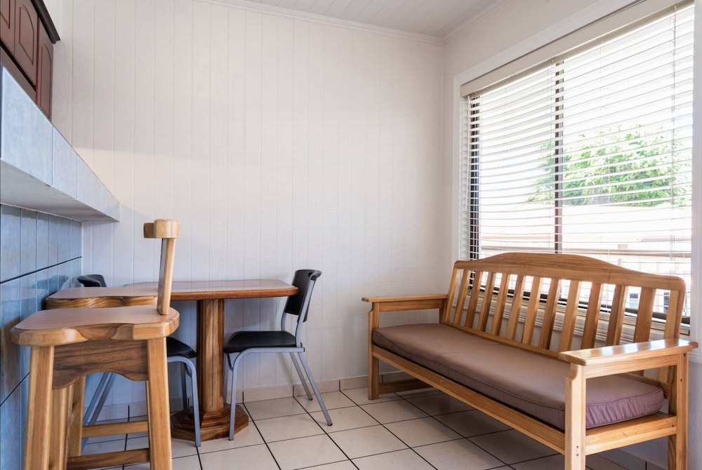 Signature Studio Suite, 2 Bedrooms, Courtyard View photo 2
