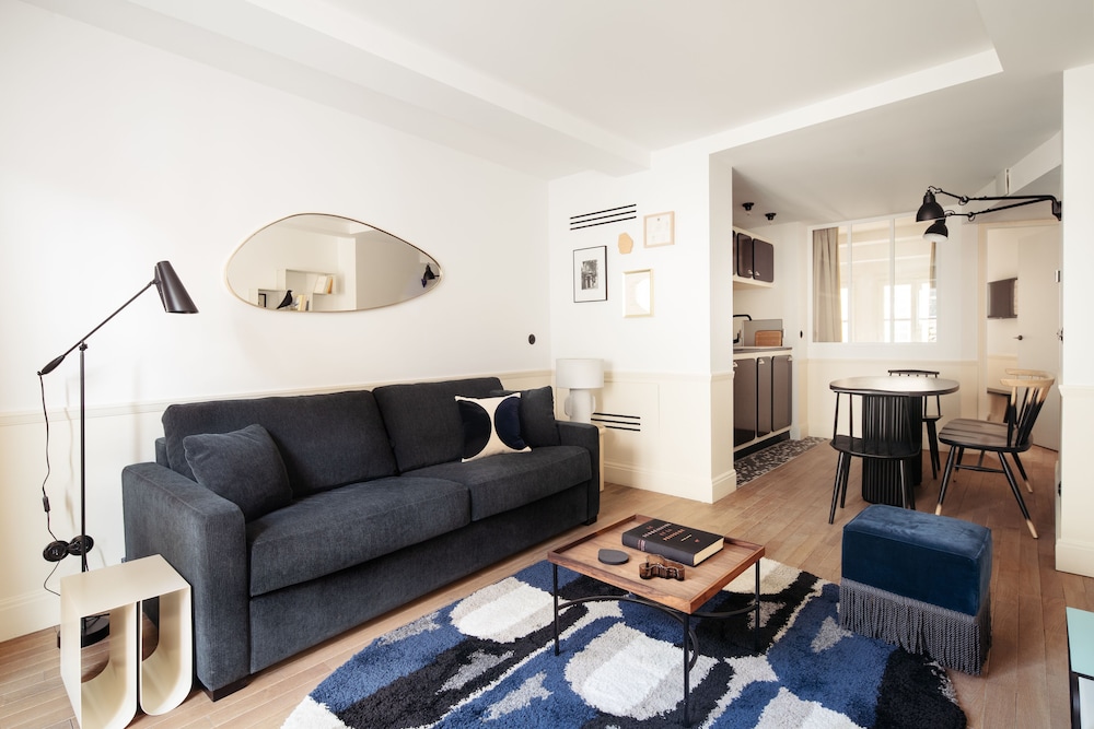 1-BR Superior Apartment photo 2