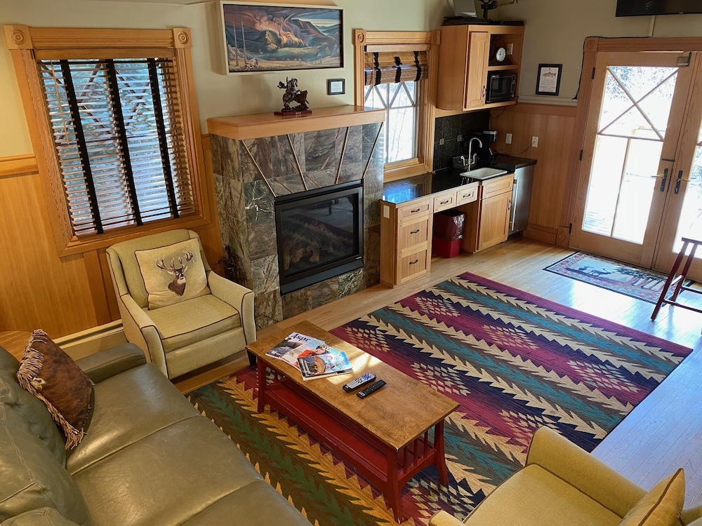 Superior Chalet photo 3