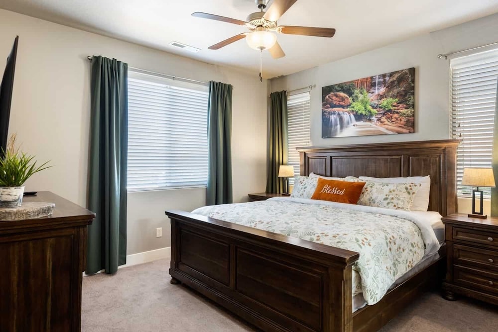 House, Multiple Bedrooms photo 3