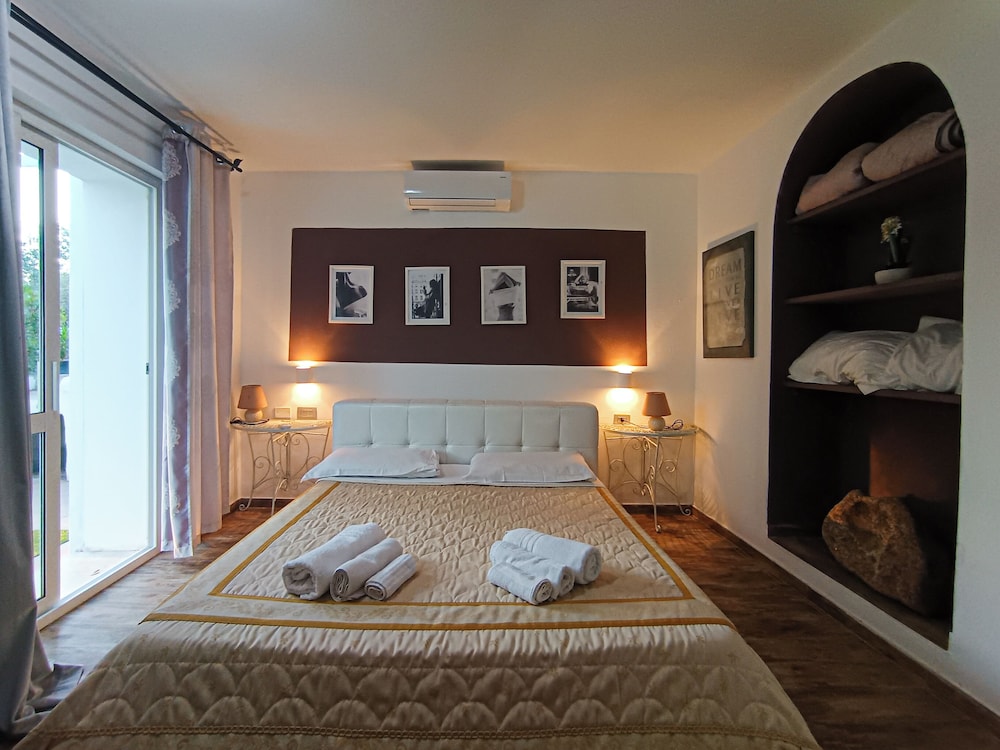 Deluxe Double Room, Garden View photo 1