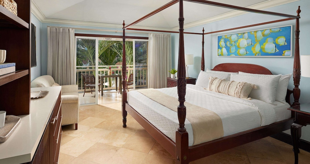 Luxury Room, 1 Bedroom, Garden View (Caribbean Grande Luxe Poolside Room)