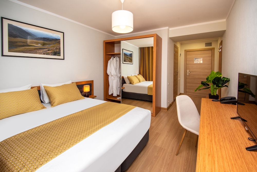 Standard Double Room - Photo 3