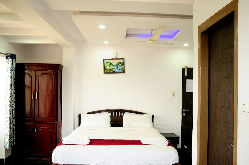 Deluxe Double Room, 1 Double Bed, Hill View photo 1