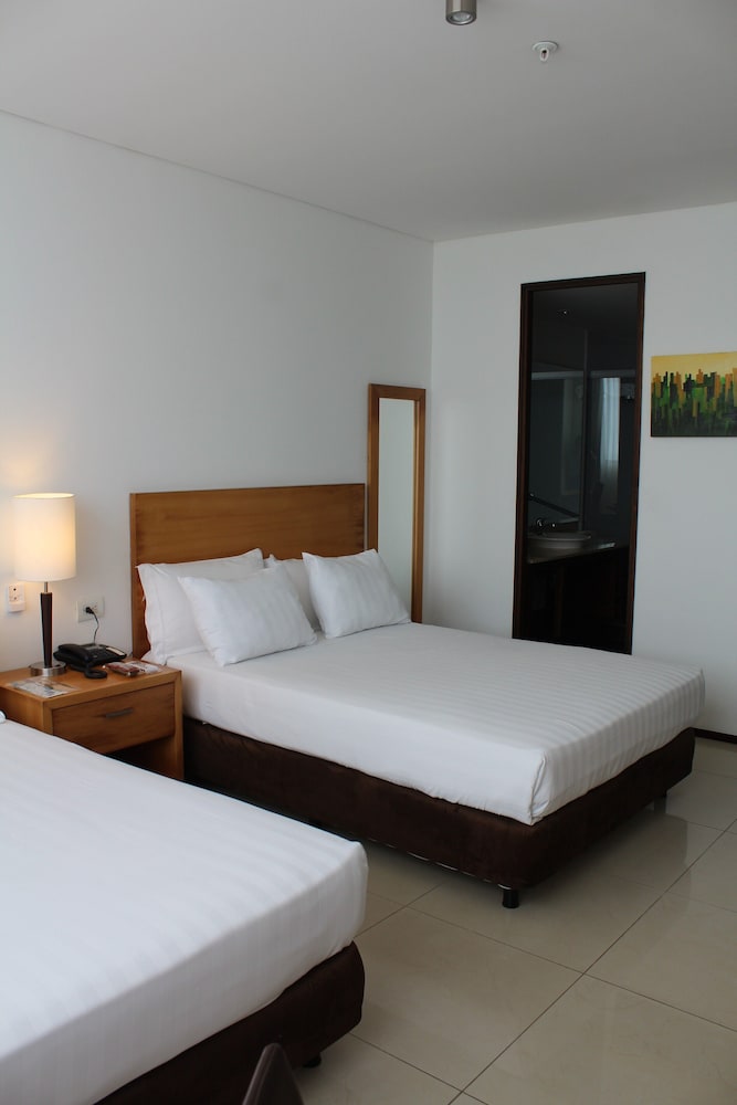 Standard Room, 2 Twin Beds - Photo 3