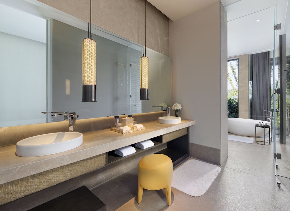 Park Lake View Villa (King/Twin) photo 3