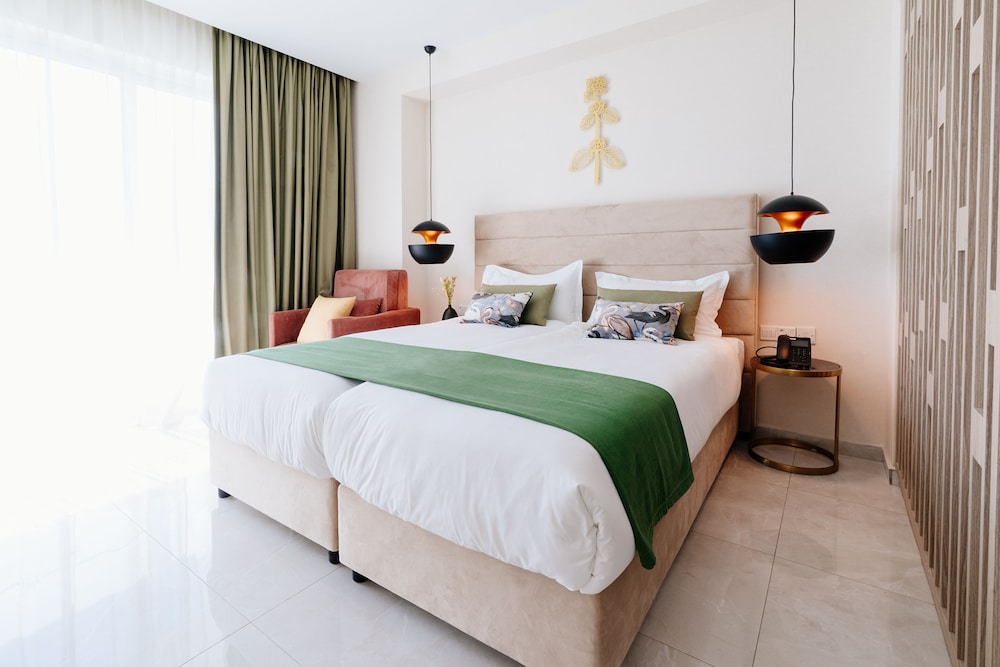 Superior Room, Sea View - Photo 4