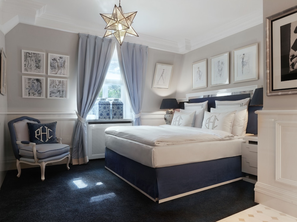 Premium Room (designed by PATRICK HELLMANN) Premium Room (designed by PATRICK HELLMANN)