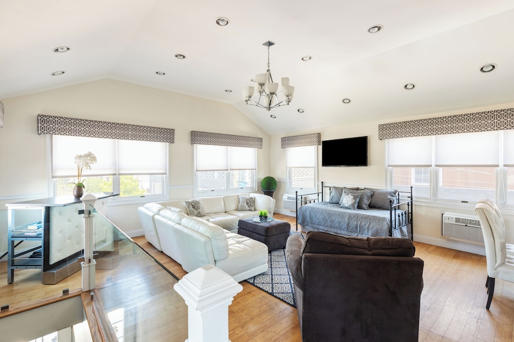 Sandcastle Penthouse photo 1