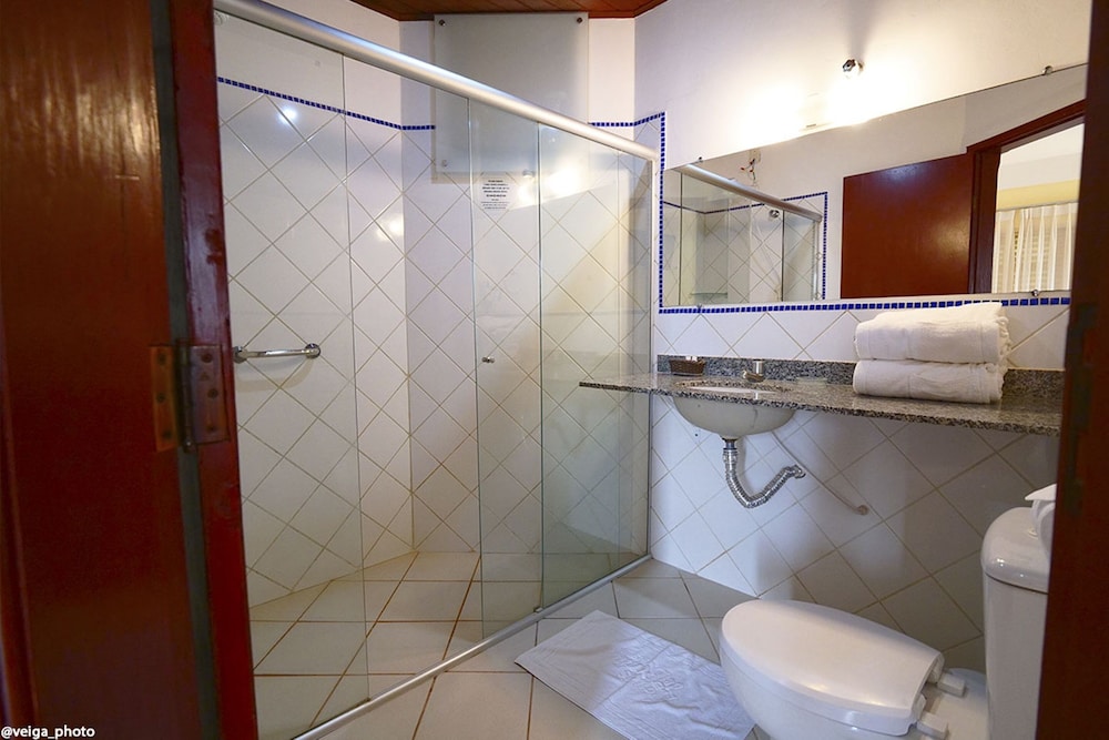 Deluxe Room, Multiple Bedrooms - Photo 30