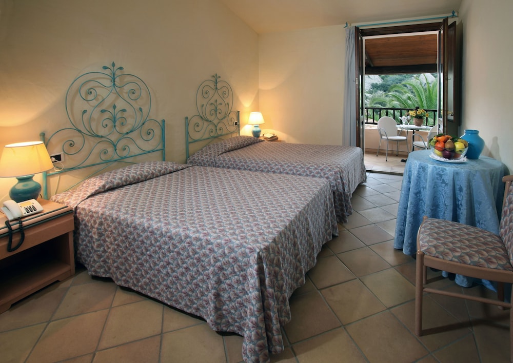Classic Double Room, Garden View photo 2