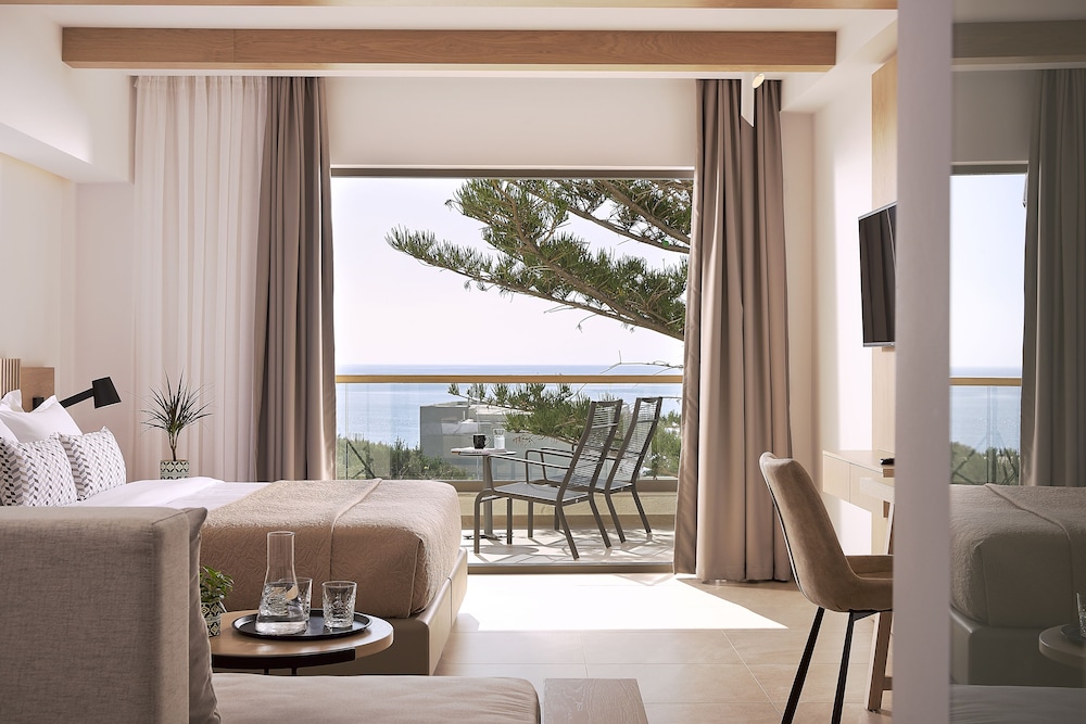 Junior Suite, Sea View - Photo 10