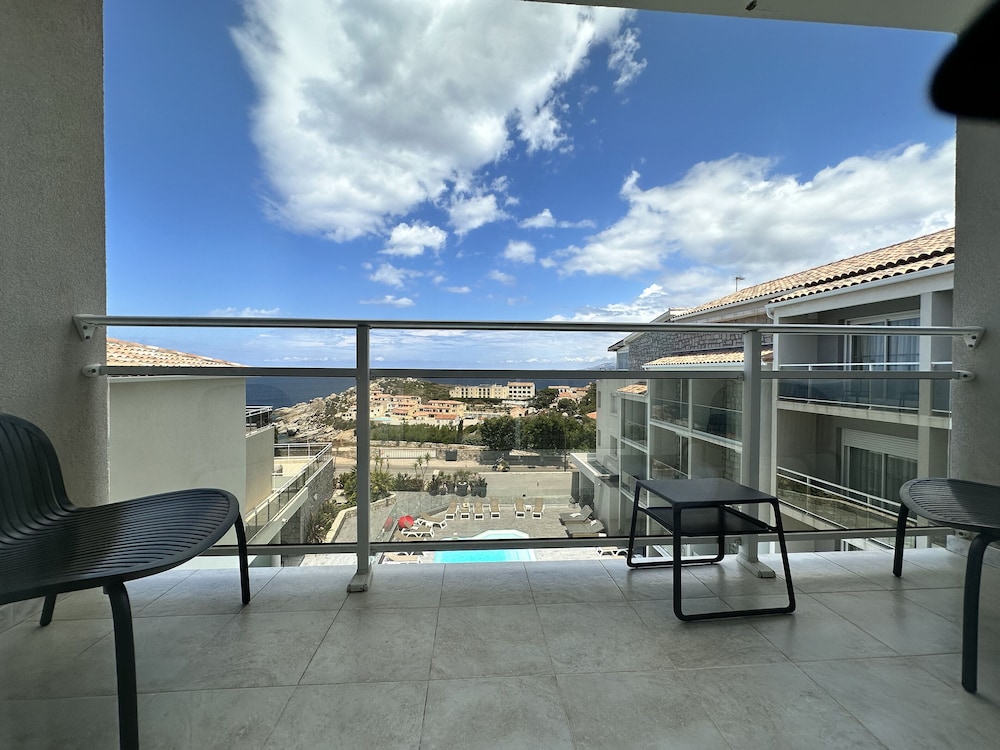 Room M - Balcon Vue Mer -18m² - Lit Double / Lits Jumeaux - Photo 8