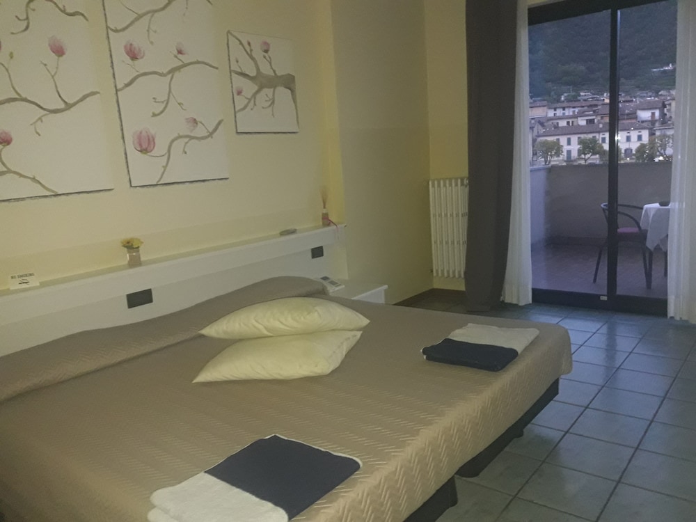 Double Room, Lake View photo 2