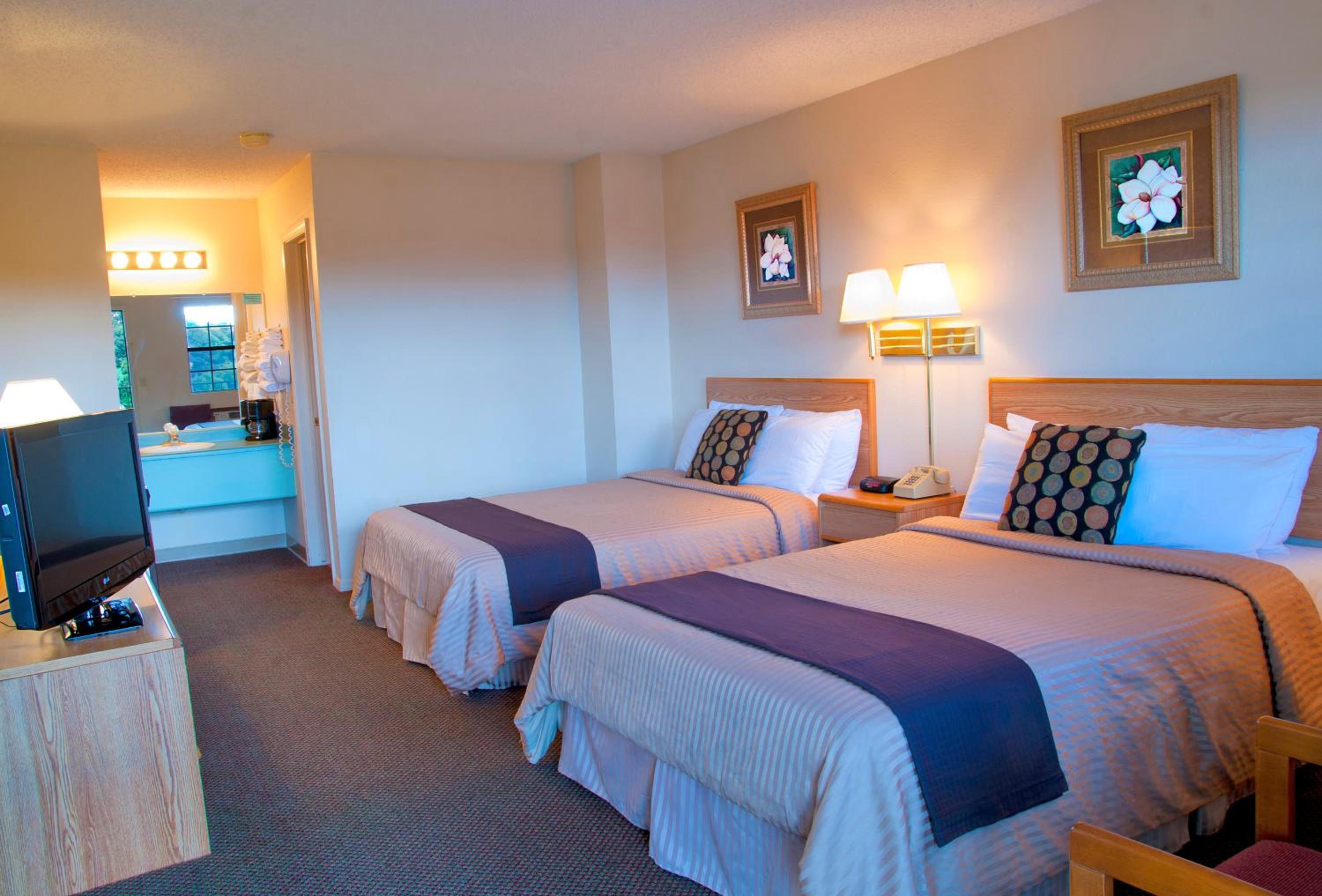 Double Room with Two Double Beds - Non-Smoking photo 1