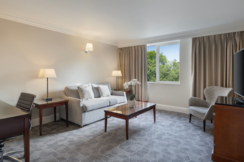 Suite, 1 Bedroom photo 1