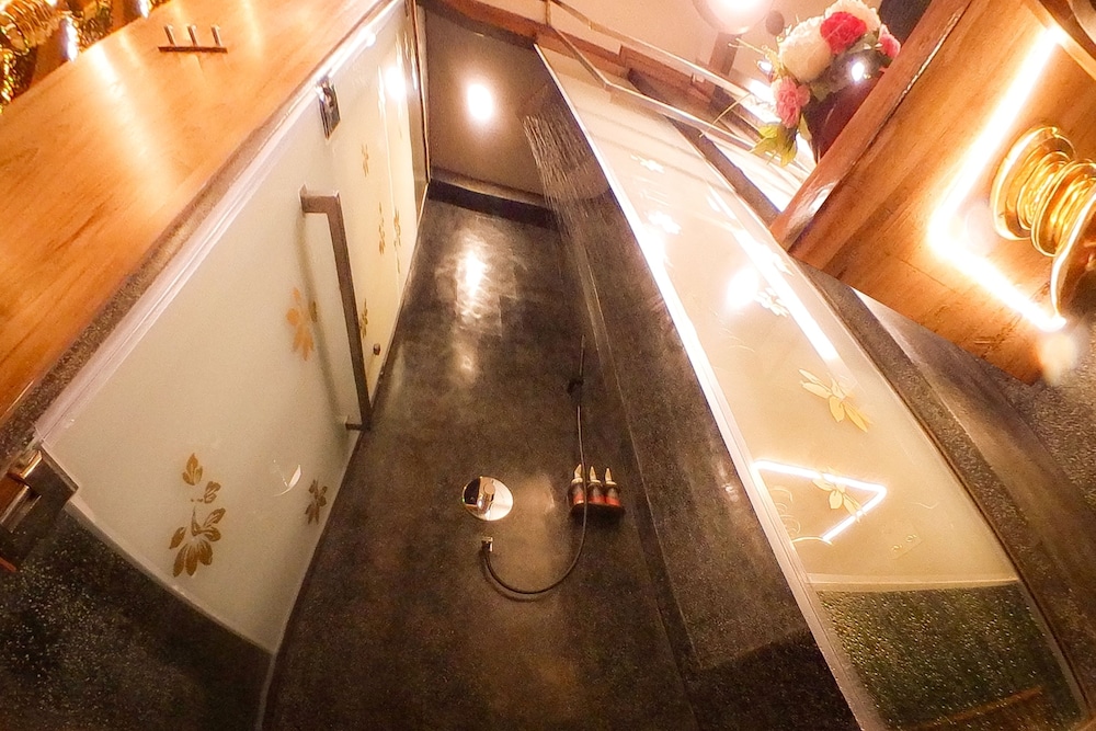 Suite, Garden View (Oasis Suite) - Photo 21