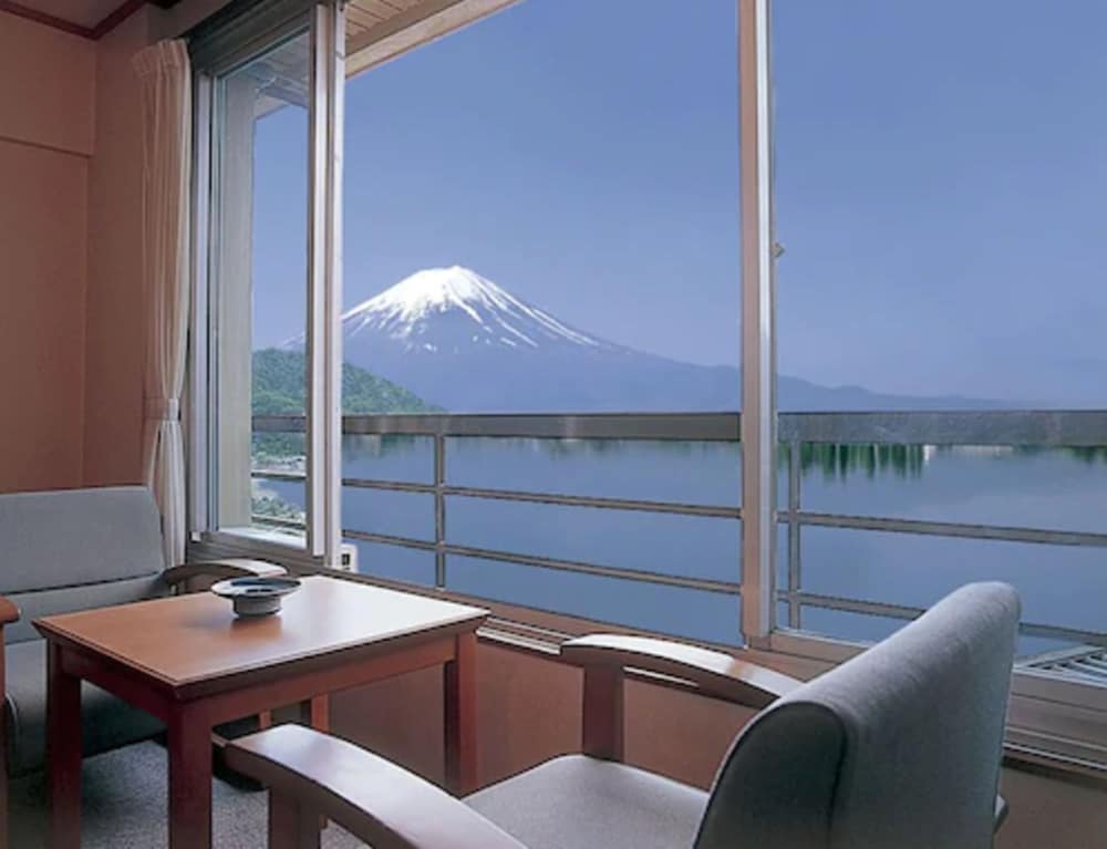 Japanese Style Room with Mt. Fuji view photo 3