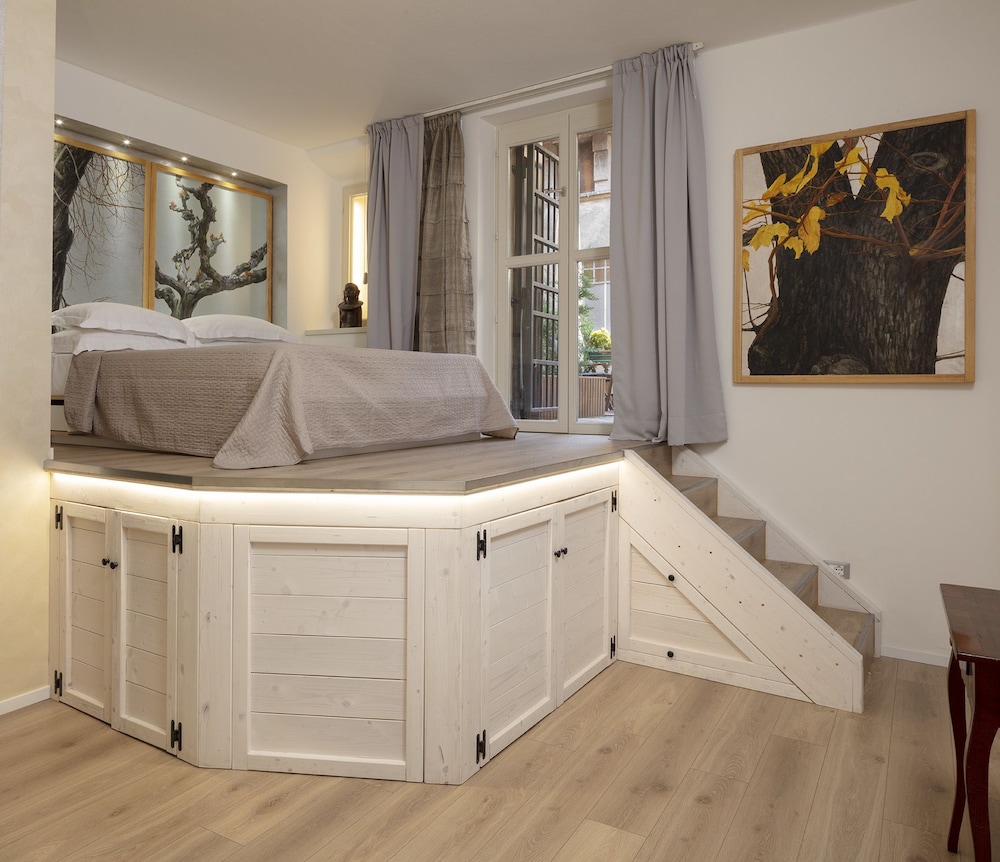 Suite (Atena)