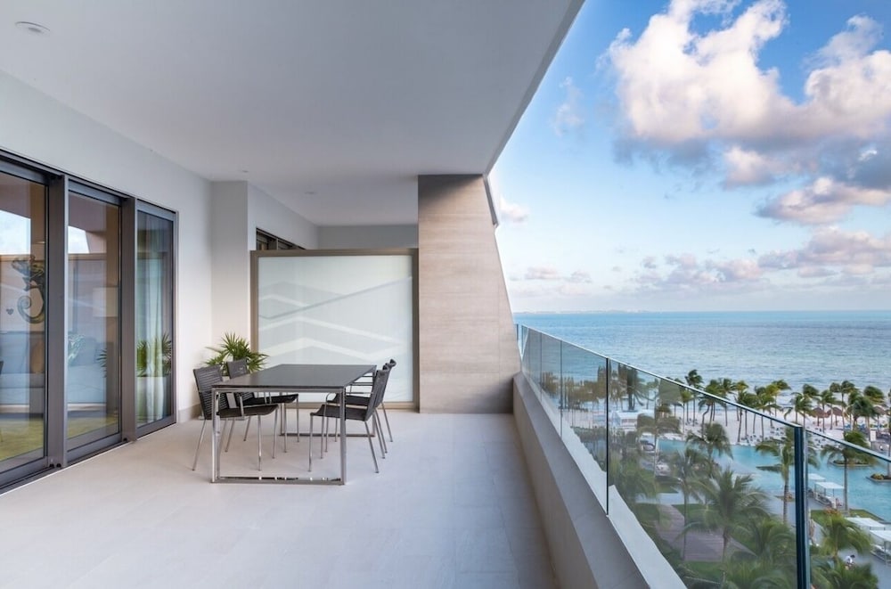 Luxury Suite, 2 Bedrooms, Ocean View - Photo 2