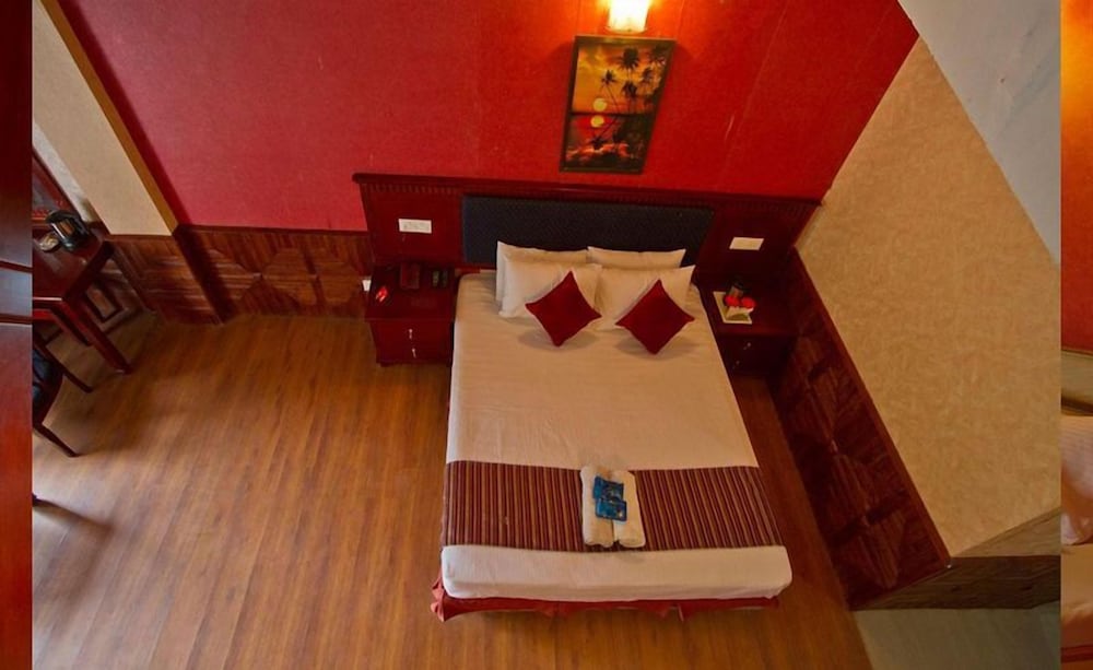 Deluxe Room - Photo 5