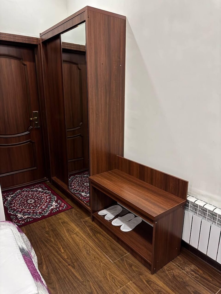 Family Room, City View photo 3