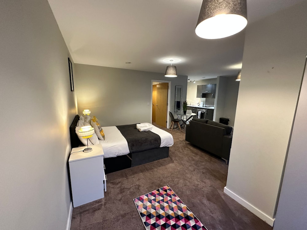 Studio Apartment photo 1