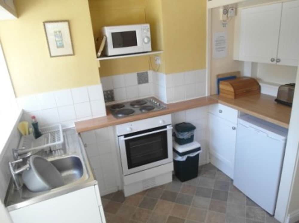 Apartment, 2 Bedrooms (Ground Floor) photo 2