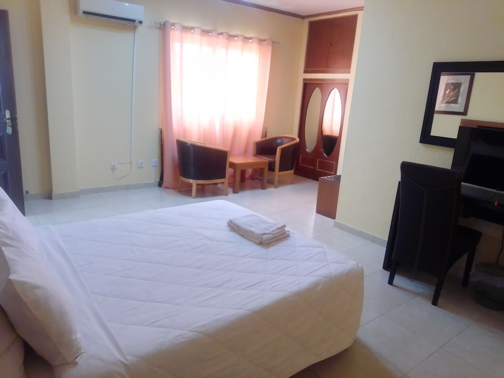 Standard Double Room photo 3