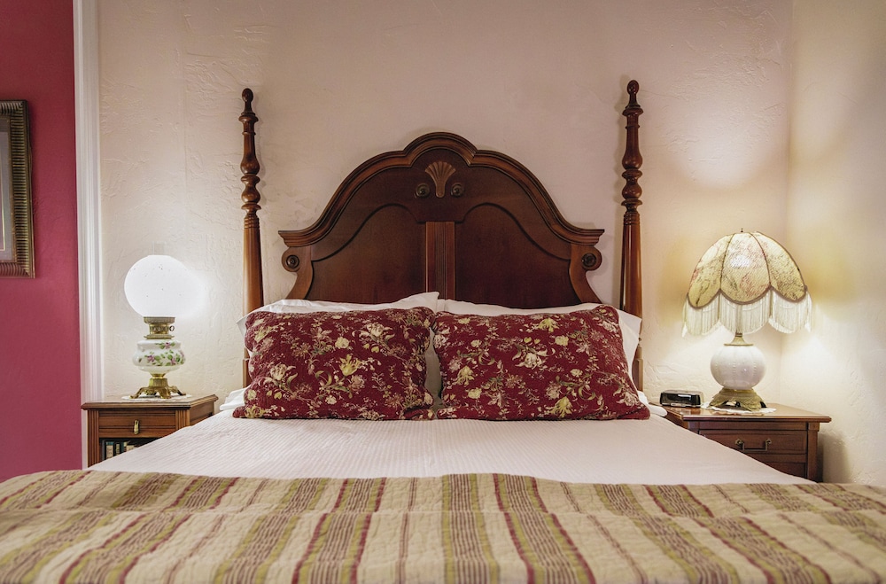 Junior Double Room, 1 Queen Bed photo 1