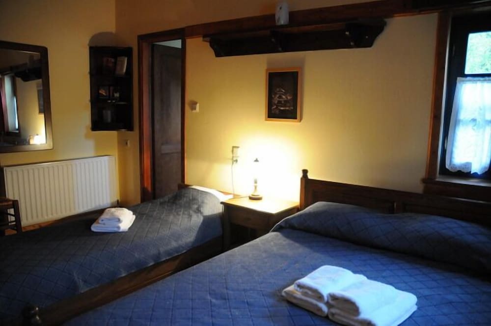 Triple Room - Photo 2