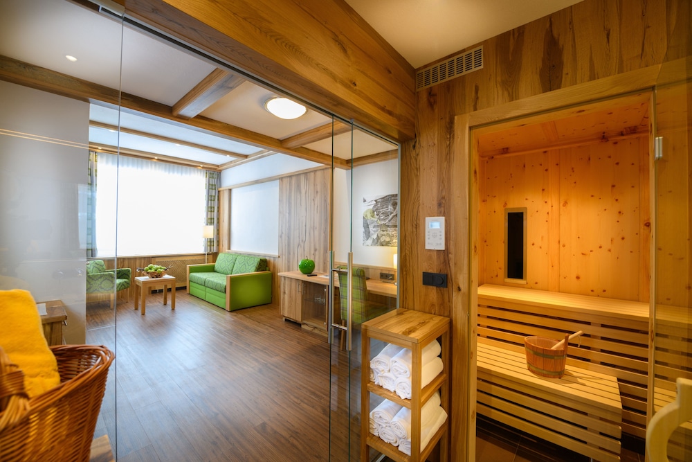 Comfort Suite, Sauna photo 1