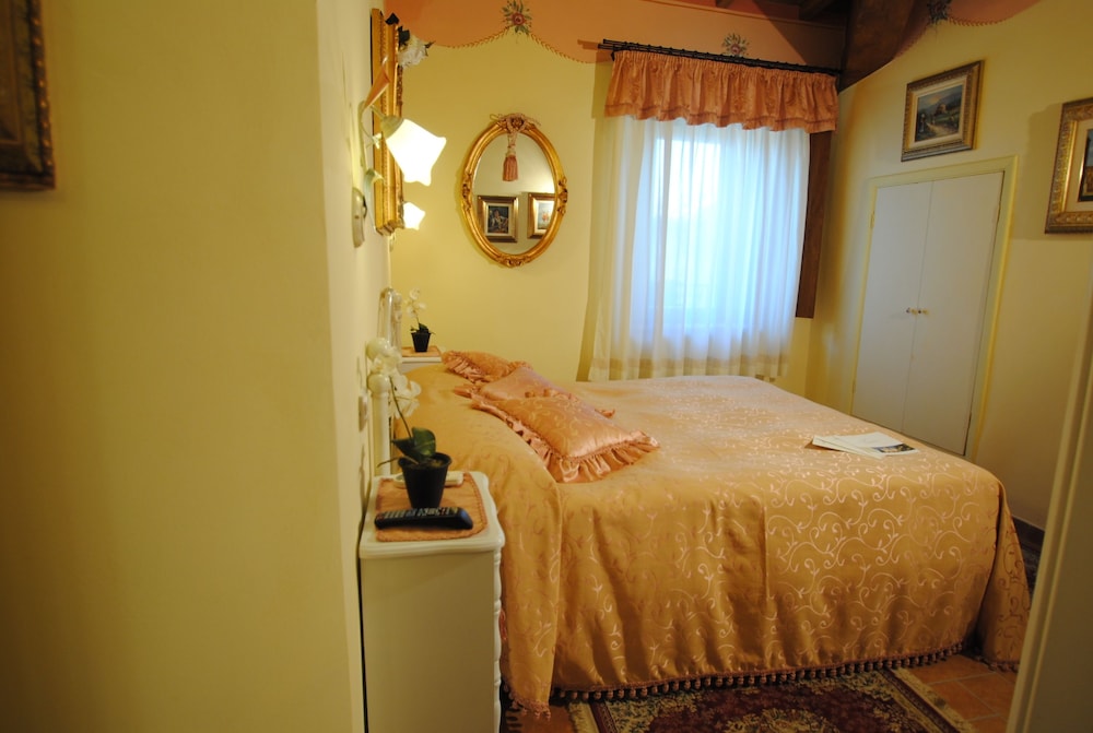 Superior Double or Twin Room photo 2