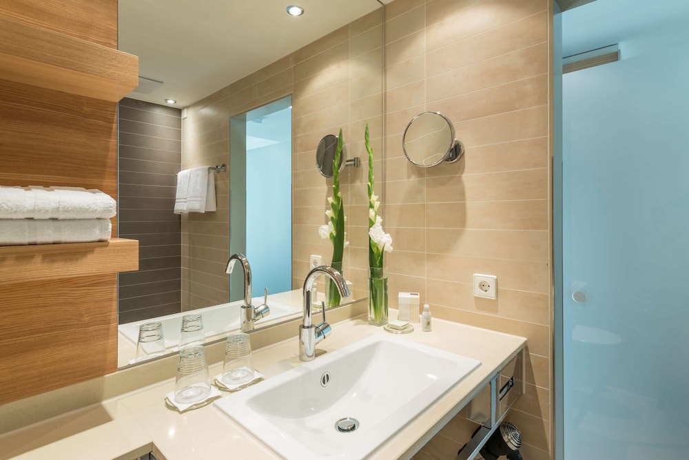 Classic Double or Twin Room - Photo 2