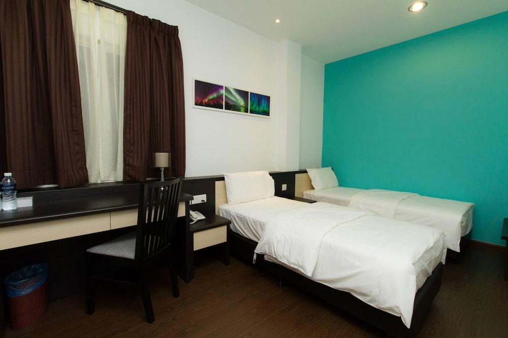 Deluxe Twin Room, 2 Twin Beds - Photo 1
