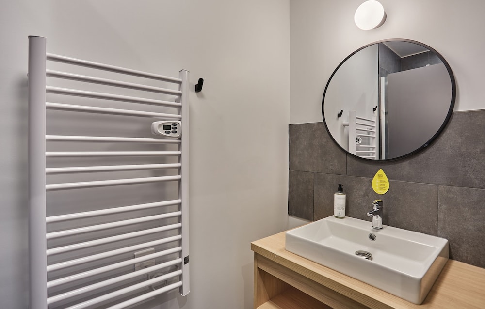 Apartment - Photo 2