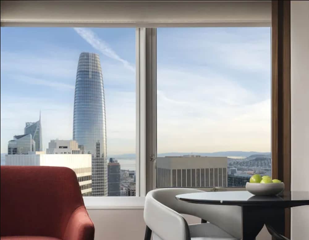 Superior Room, Accessible (Skyline View)