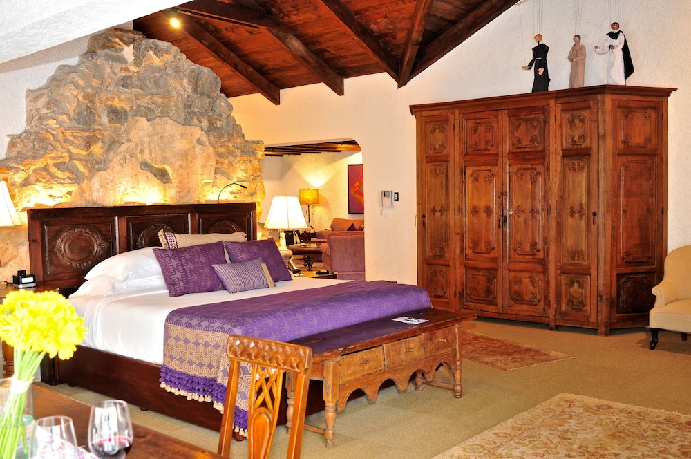 Superior Suite Spa Living (All rooms are different) - Photo 1