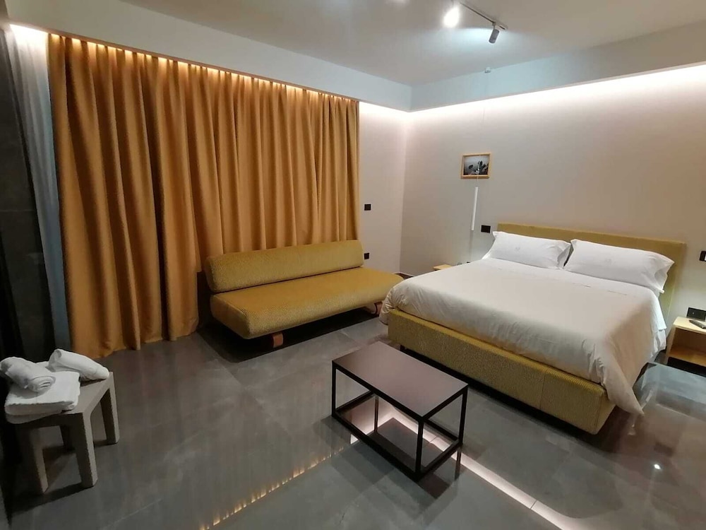 Standard Suite