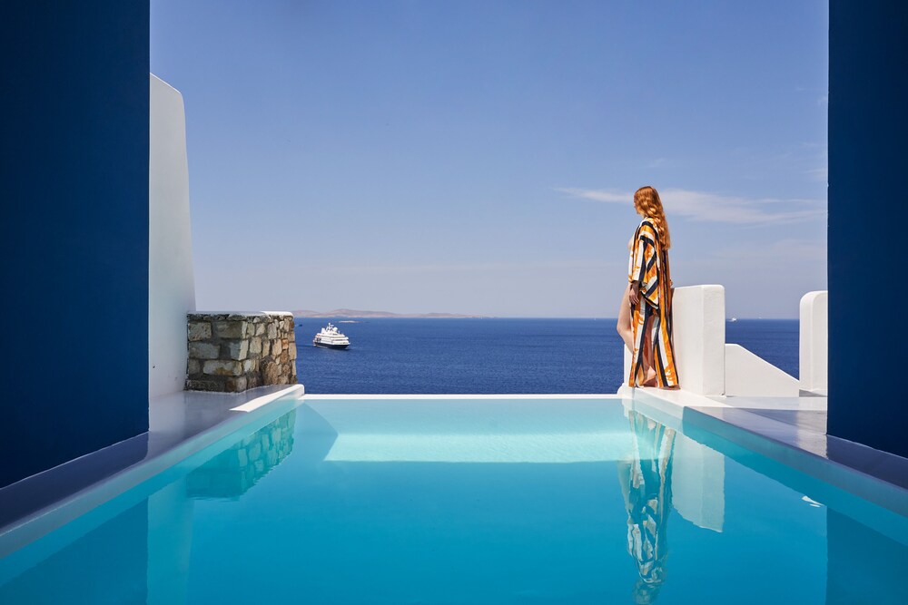 Signature Sea View Suite with private pool - Photo 12