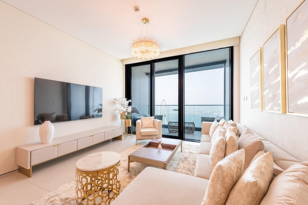 Apartment, Smoking