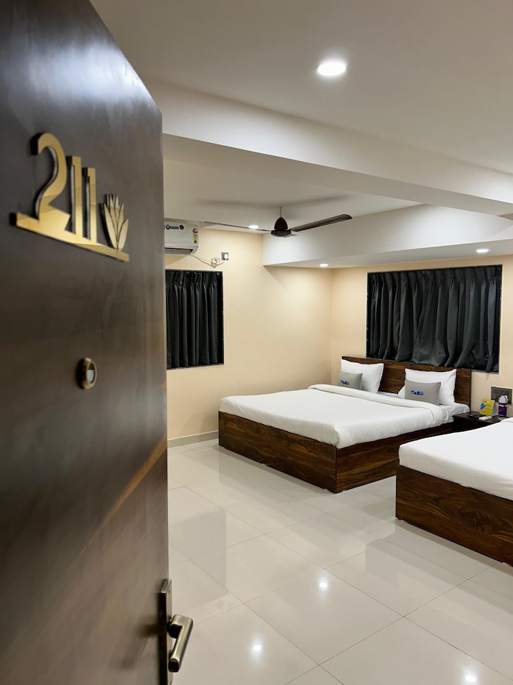 Premium Room, City View
