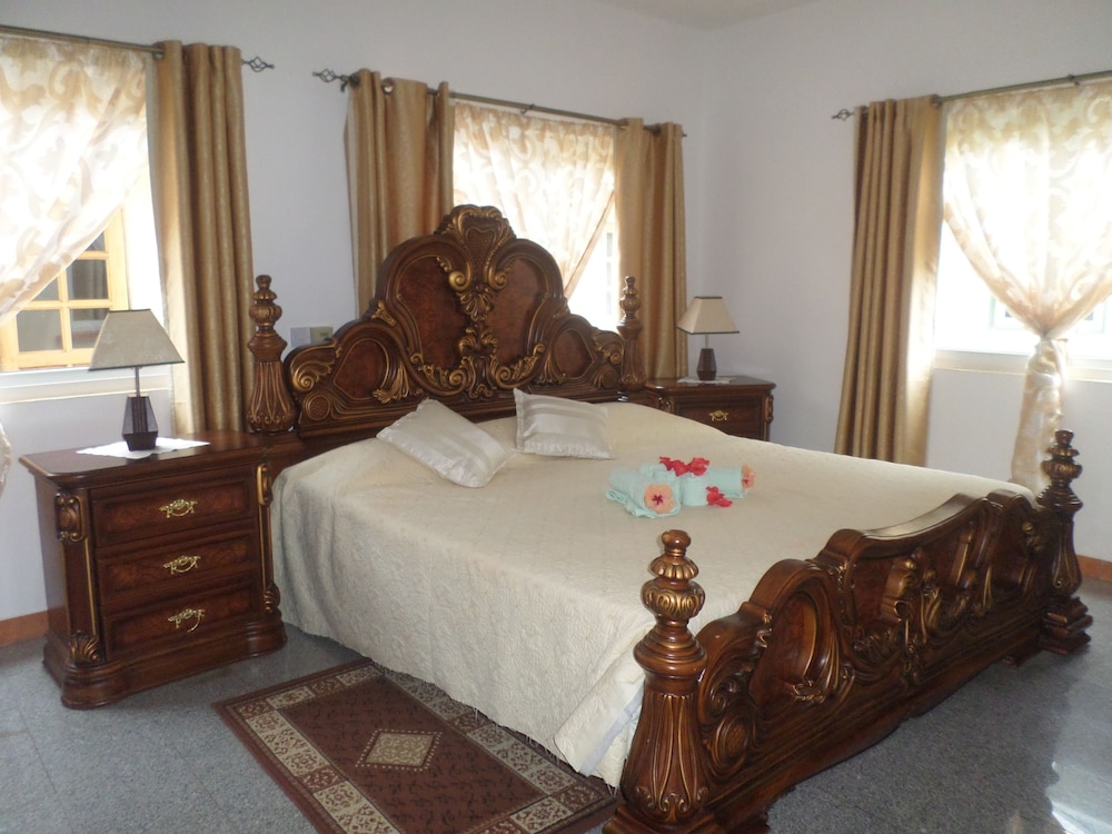 Superior Room, 1 King Bed