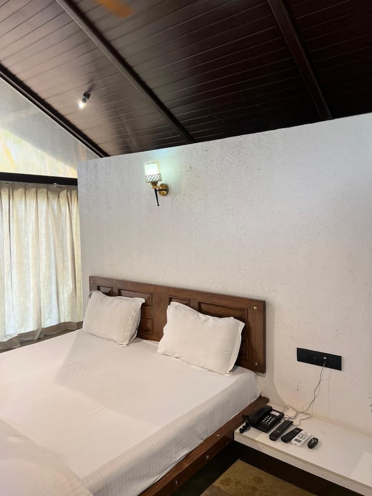Executive Room, Balcony, Garden View